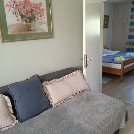Studio Luna Appartement คาร์โลวัตส์ ภายนอก รูปภาพ